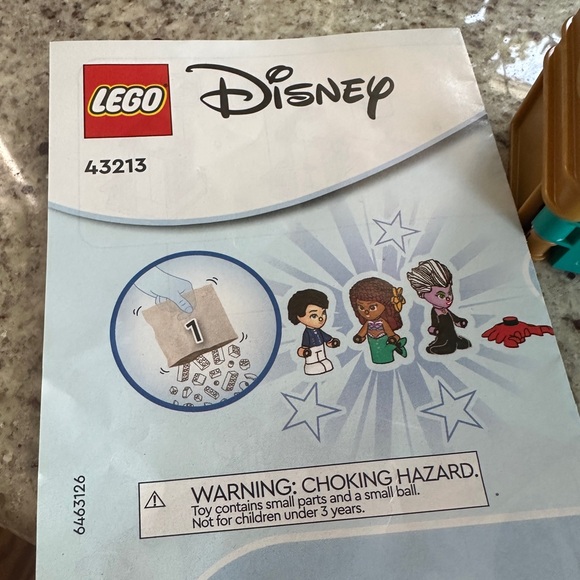 Little Mermaid Lego Book set 43213 - all pieces accounted for - Picture 2 of 9